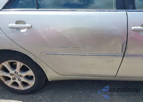 2006 Toyota Camry Le/Xle/Se z USA, uszkodzony, nr VIN 4T1BF30K46U630451